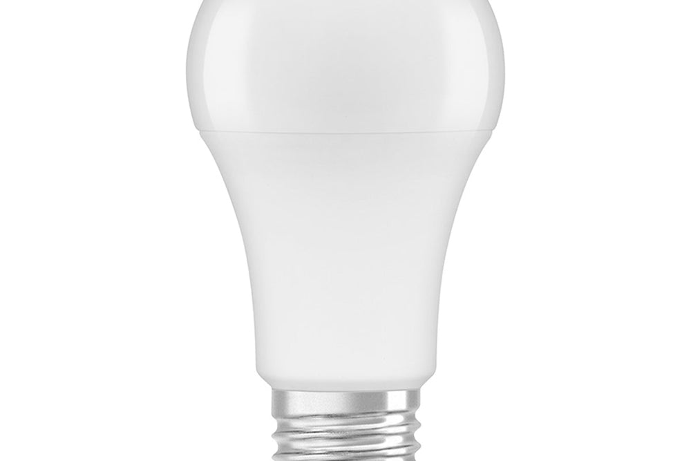 Valkoinen E27-LED-lamppu vaalealla taustalla