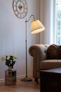 Markslöjd CHARLESTON – 1-valoinen lattiavalaisin, oksidi/beige – sisustuskuva