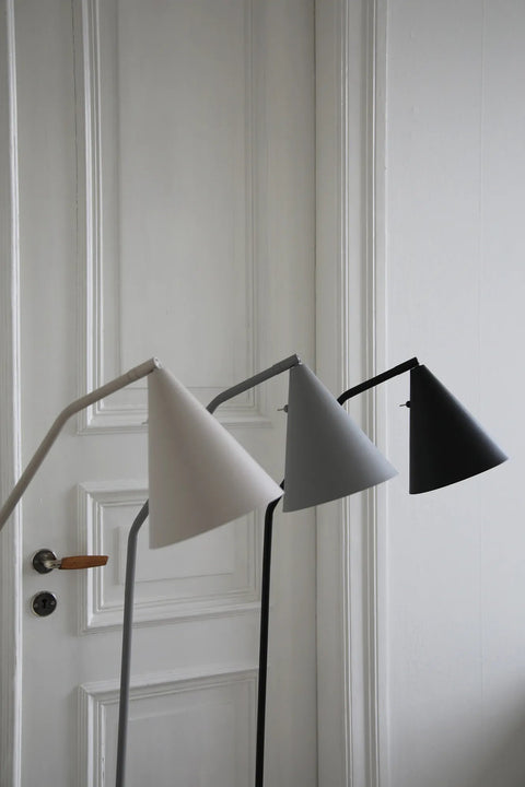 Markslöjd FUNIL – LED-lattiavalaisin, beige – sisustuskuva