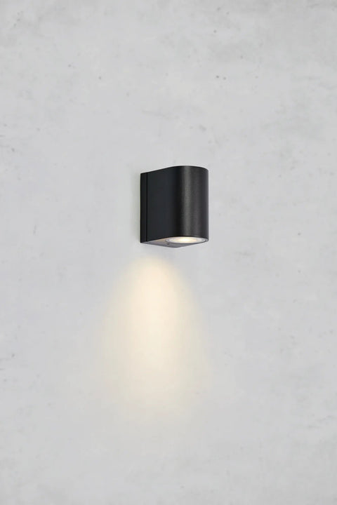 Markslöjd ALOR – LED-seinävalaisin, musta – tuotekuva