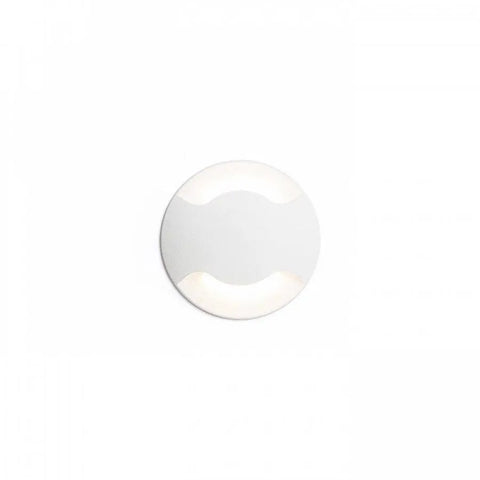 Pieni valkoinen KICK II LED-opastevalaisin, 3W, IP54, pyöreä design, sisä- ja ulkokäyttöön.