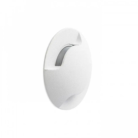 Valkoinen KICK II pyöreä LED-opastevalaisin, 3W, IP54, kompakti ja kestävä ratkaisu ulkovalaistukseen.
