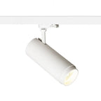 Valkoinen FOCUS 30 LED-valonheitin asennettuna 3-vaihekiskoon, näyttäen etuosan valonheittimen kanssa.