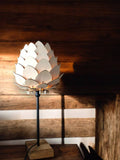 Nordland Design Anders -pöytävalaisin, koko M, vaaleanruskea – tuotegallerian kuva 2